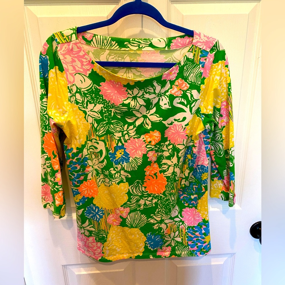 Lilly Pulitzer mid sleeve top -L